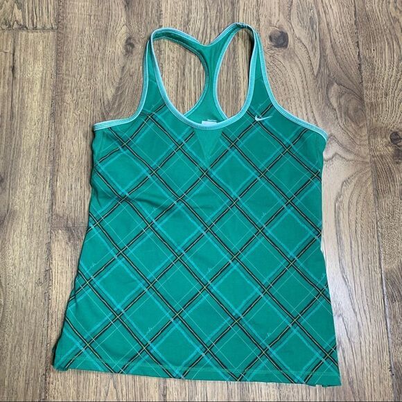Nike Fit Dry Women’s Green Athletic Racer Back Tank Too Built-in Bra Size Large - Picture 1 of 11